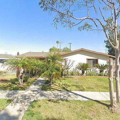 880 S Walnut St, La Habra, CA 90631