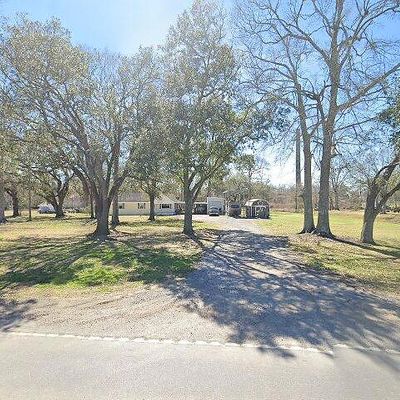 8810 Old Jeanerette Rd, Jeanerette, LA 70544