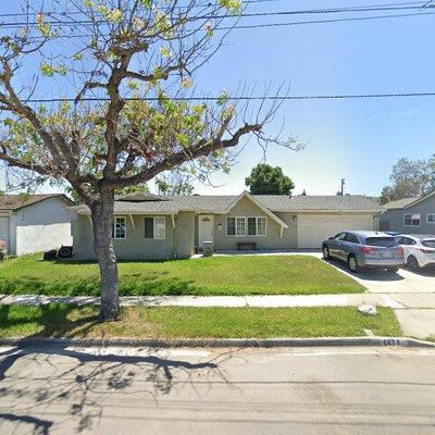 8877 Kelburn Ave, Spring Valley, CA 91977