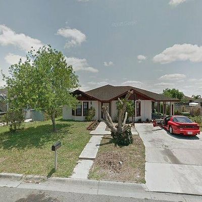 894 Peninsula Ln, Brownsville, TX 78521