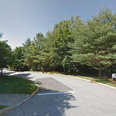 9 Chase Oak Ct #2, Groton, CT 06340