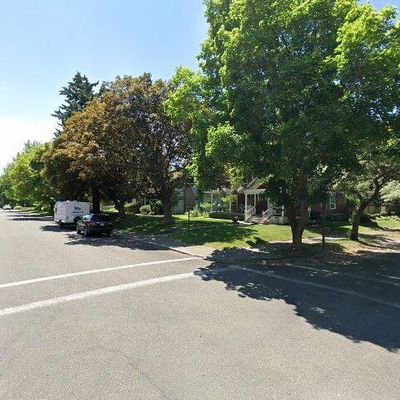 905 N B St, Ellensburg, WA 98926