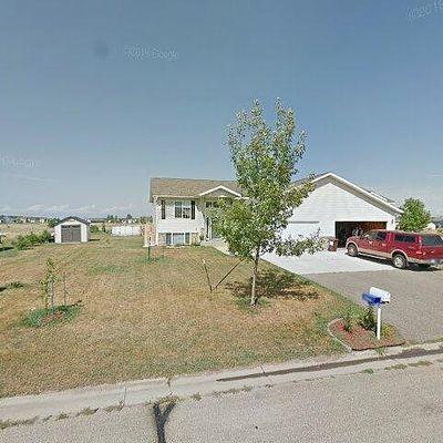 908 7 Th Ave Nw, Perham, MN 56573