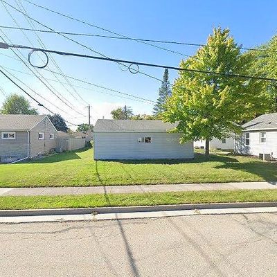 917 Gail Ave, Neenah, WI 54956