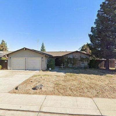 926 Souza Blvd, Manteca, CA 95336