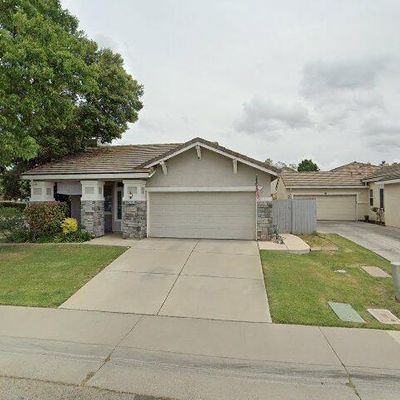 9373 Lakepoint Dr, Elk Grove, CA 95758