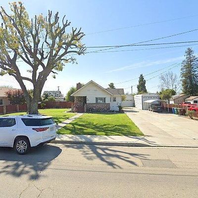 948 Kern St, Kingsburg, CA 93631