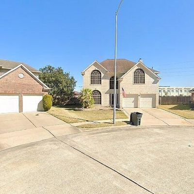 9506 Winter Run Dr, Houston, TX 77064