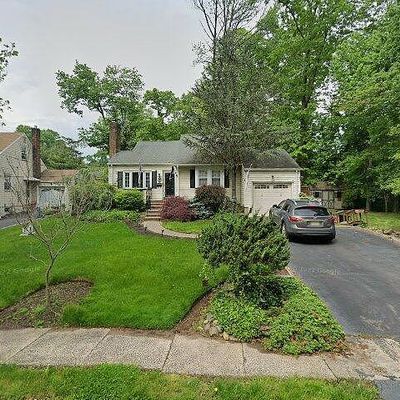 82 Temple Dr, Springfield, NJ 07081