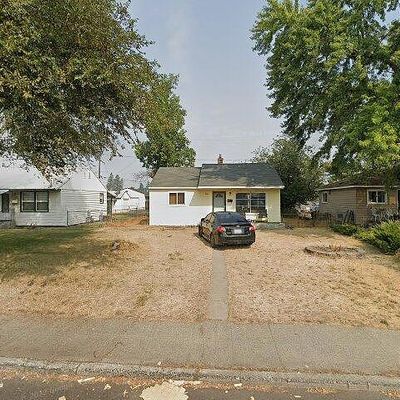 823 E Rowan Ave, Spokane, WA 99207