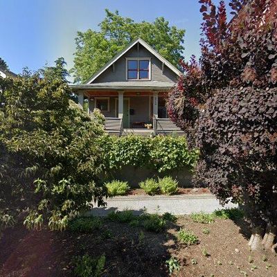 824 Nw 54 Th St, Seattle, WA 98107