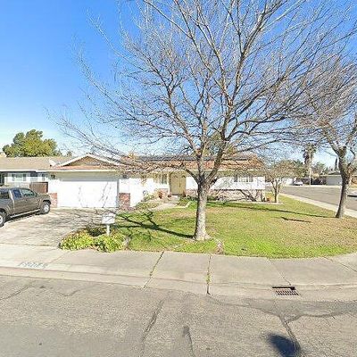 8304 Saratoga Way, Stockton, CA 95209