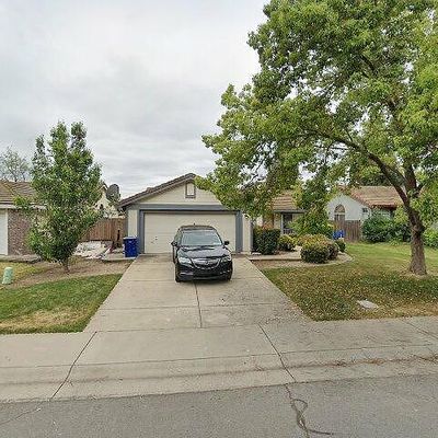 8534 Maple Hall Dr, Sacramento, CA 95823