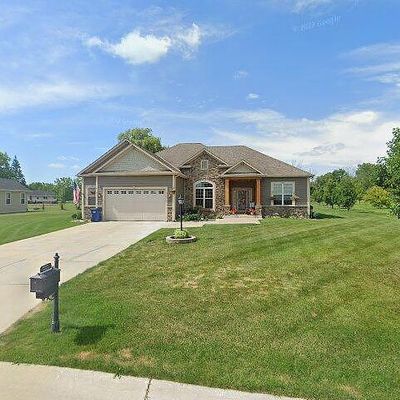 W186 S9079 Cardinal Dr, Muskego, WI 53150