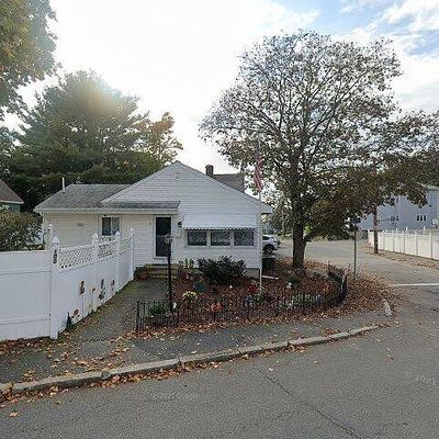 100 Burpee Rd, Swampscott, MA 01907