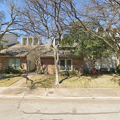 9821 Bent Branch Ln, Dallas, TX 75243