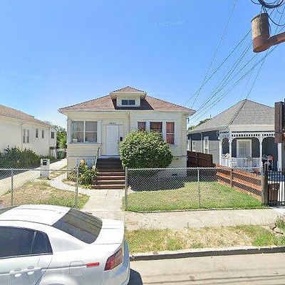 9845 B St, Oakland, CA 94603