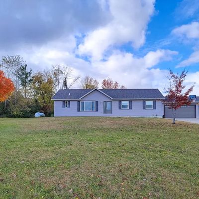 E6760 Mountain Lake Rd, Manawa, WI 54949