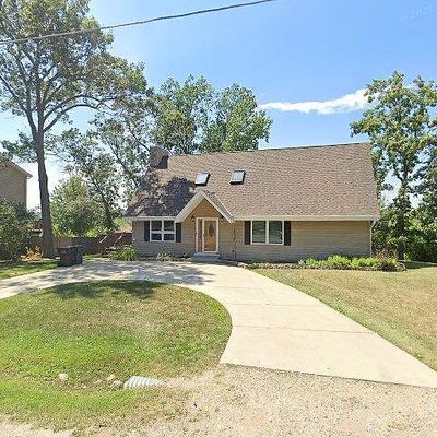 N1663 Orchid Dr, Genoa City, WI 53128