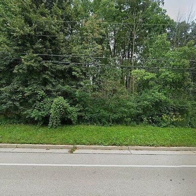 N30 W22257 Green Rd, Waukesha, WI 53186