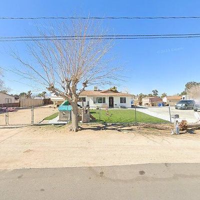 10750 4 Th Ave, Hesperia, CA 92345