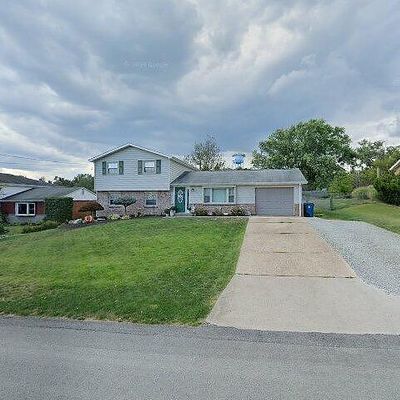 108 Alexander Dr, Irwin, PA 15642