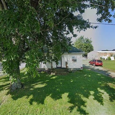 108 Church St, Henryville, IN 47126