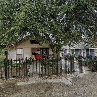 109 Carl St, Houston, TX 77009