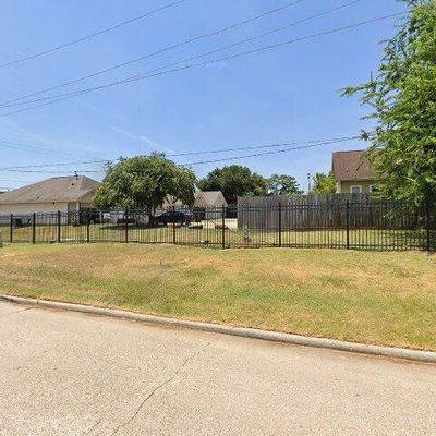 109 Moonspinner, Montgomery, TX 77356