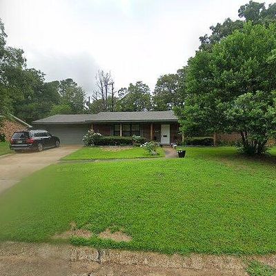 109 Melrose Dr, Texarkana, TX 75501