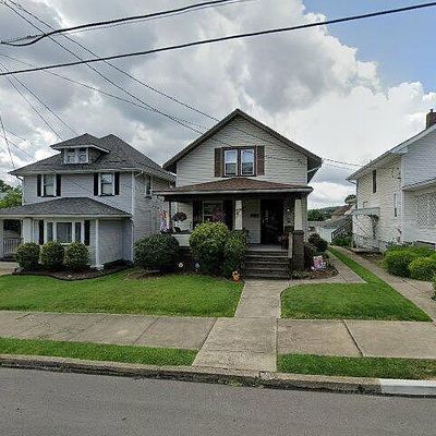 109 Orchard Ave, Ellwood City, PA 16117