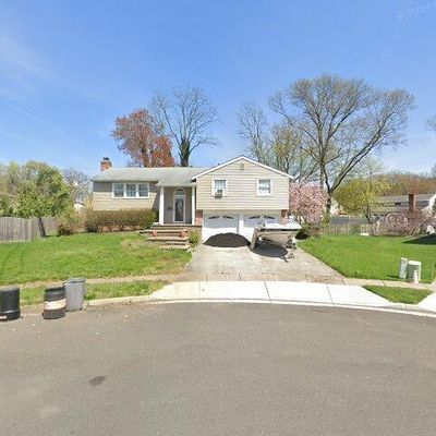 110 Harvey Pl, Mount Laurel, NJ 08054