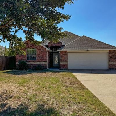 1104 Raleigh Path Rd, Denton, TX 76208