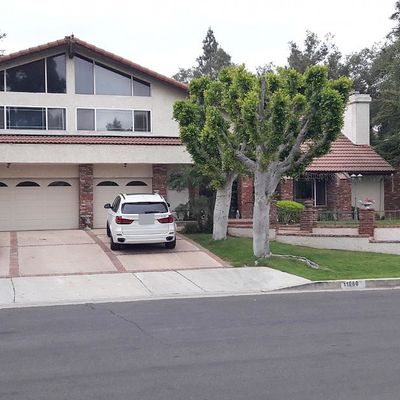 11060 Oso Ave, Chatsworth, CA 91311