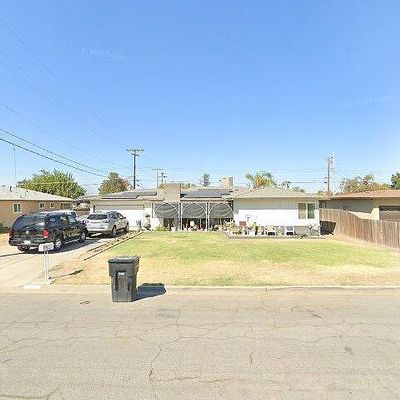 11172 Kay Ln, Hanford, CA 93230