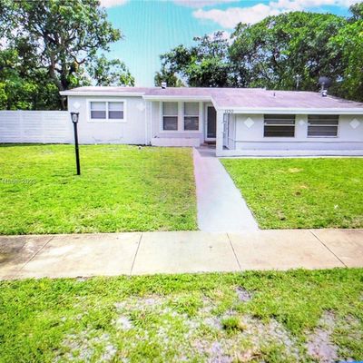 1130 Nw 42 Nd Way, Lauderhill, FL 33313