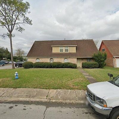 11426 Hazen St, Houston, TX 77072