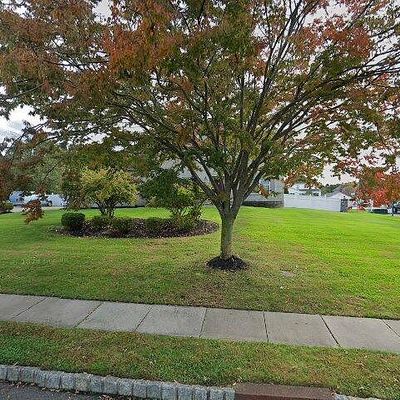 1012 Antoinette Dr, Monroe Township, NJ 08831