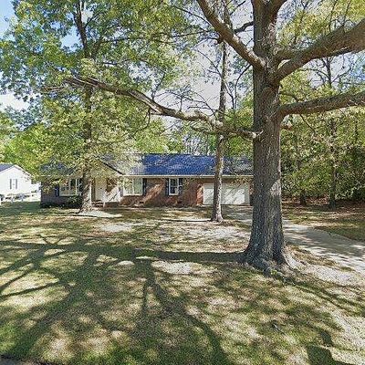 102 Dawson St, La Grange, NC 28551