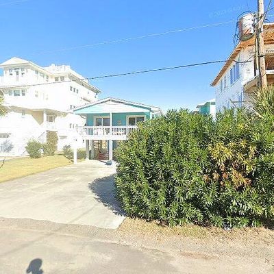 102 Virginia Ave, Carolina Beach, NC 28428