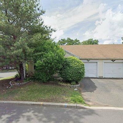 102 Waldorf Pl, Vauxhall, NJ 07088