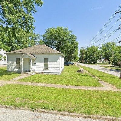 1029 E Monroe St, Mexico, MO 65265