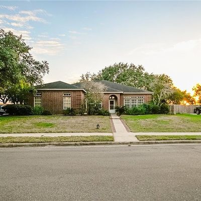 103 Woodhaven Dr, Victoria, TX 77904