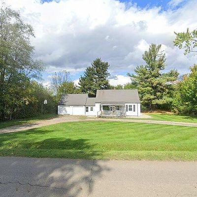 10333 Plains Hwy, Eaton Rapids, MI 48827