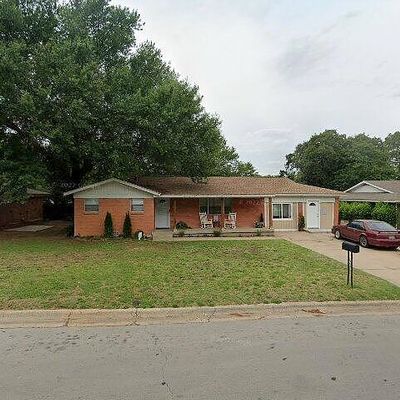 1037 Cavender Dr, Hurst, TX 76053