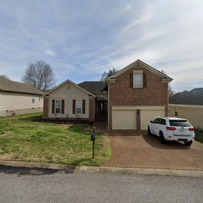 104 Cloverfield Ct, Hendersonville, TN 37075