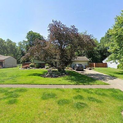 105 Elmwood Dr, Seville, OH 44273