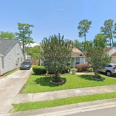 10582 Bay Tree Dr, Gulfport, MS 39503