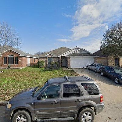 106 Kennedy Dr, Terrell, TX 75160