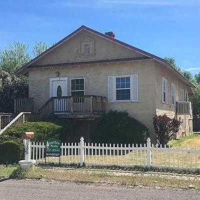 106 S Estes St, Alturas, CA 96101